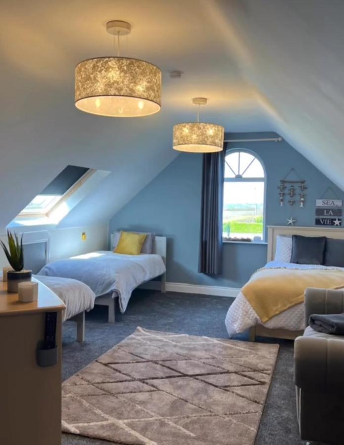 Atlantic Coast Lodge สแปนิชพอยท์ ภายนอก รูปภาพ